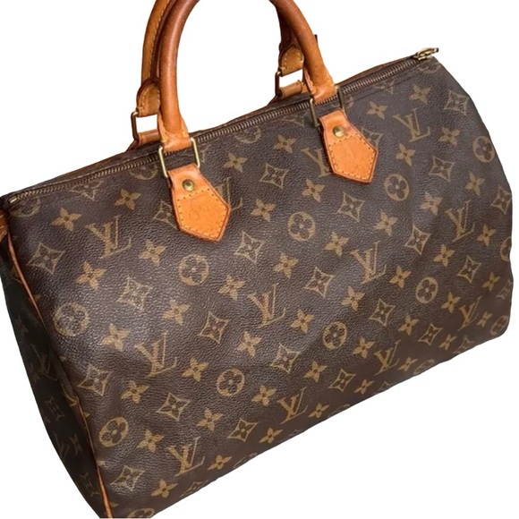 Louis Vuitton Handbags - ❌SOLD❌ Louis Vuitton Speedy 30, COA included - EUC